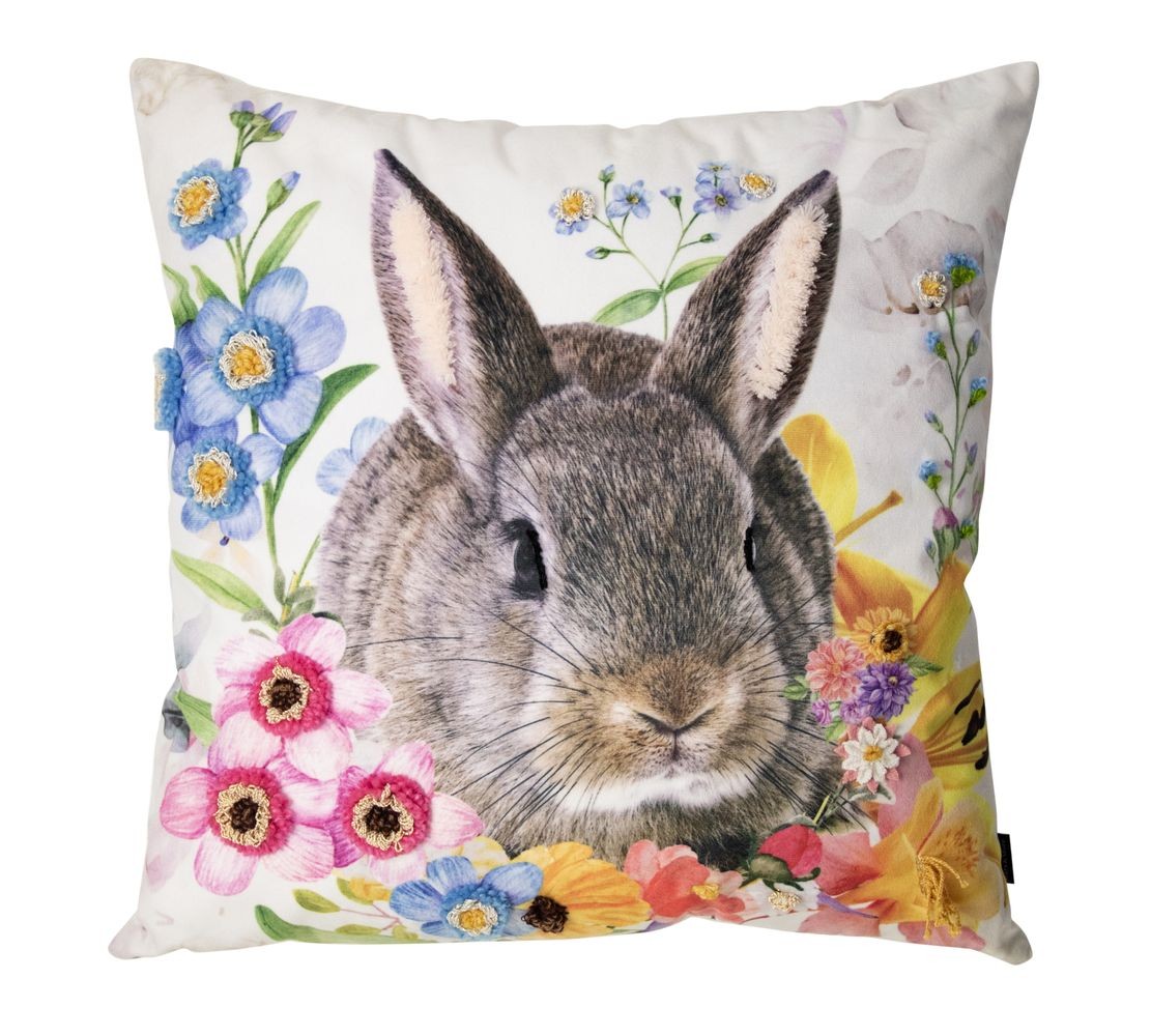 Bílý polštář s králíčkem a květy Fleury Rabbit - 45*10*45cm Mars & More