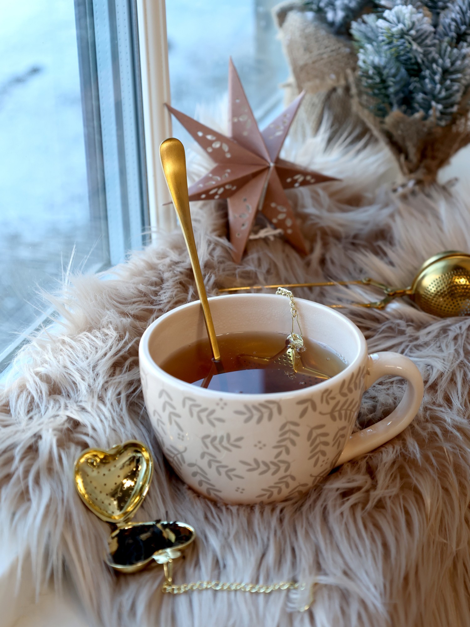 Zlaté sítko na čaj ve tvaru srdce Strainer tea - 5*1,5*5 cm