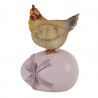 Dekorace slepička na vajíčku s mašlí - 9*7*12 cm Barva: multiMateriál: PolyresinHmotnost: 0,145 kg