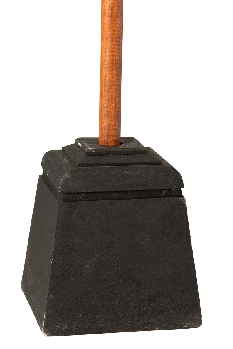 Černý betonový stojan na slunečník Parra - 28*28*30 cm