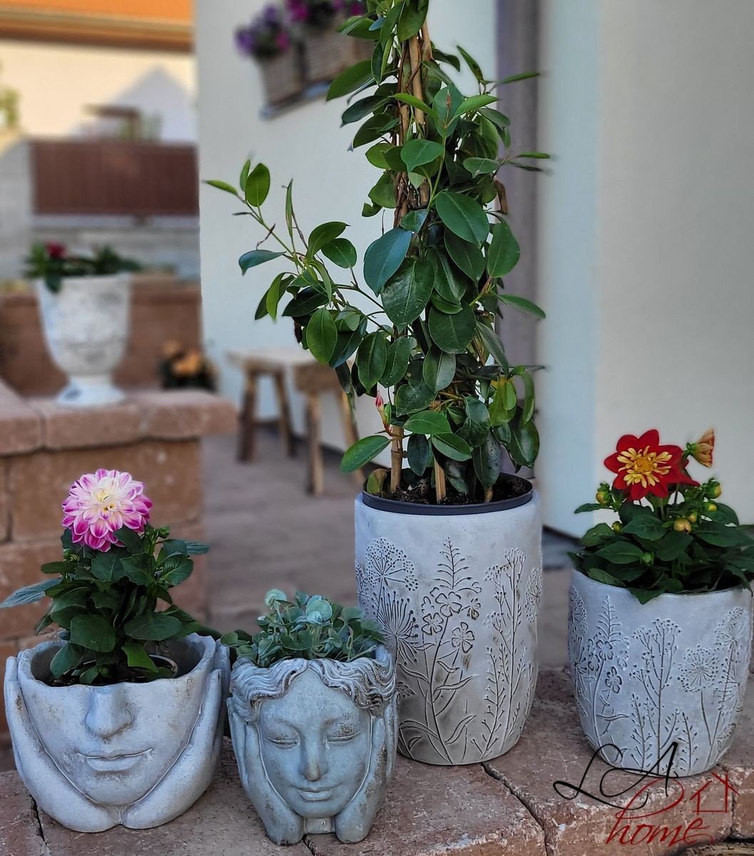 Šedý cementový obal na květináč/váza s lučními květy Wildflowers - Ø19*25cm