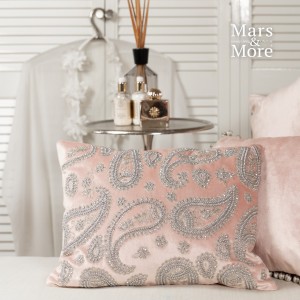 Růžový sametový polštář s ornamenty Paisley blush pink - 45*15*35cm