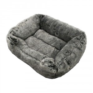 Šedý chlupatý pelíšek pro pejska nebo kočičku Wolf grey - 55*42*15cm
