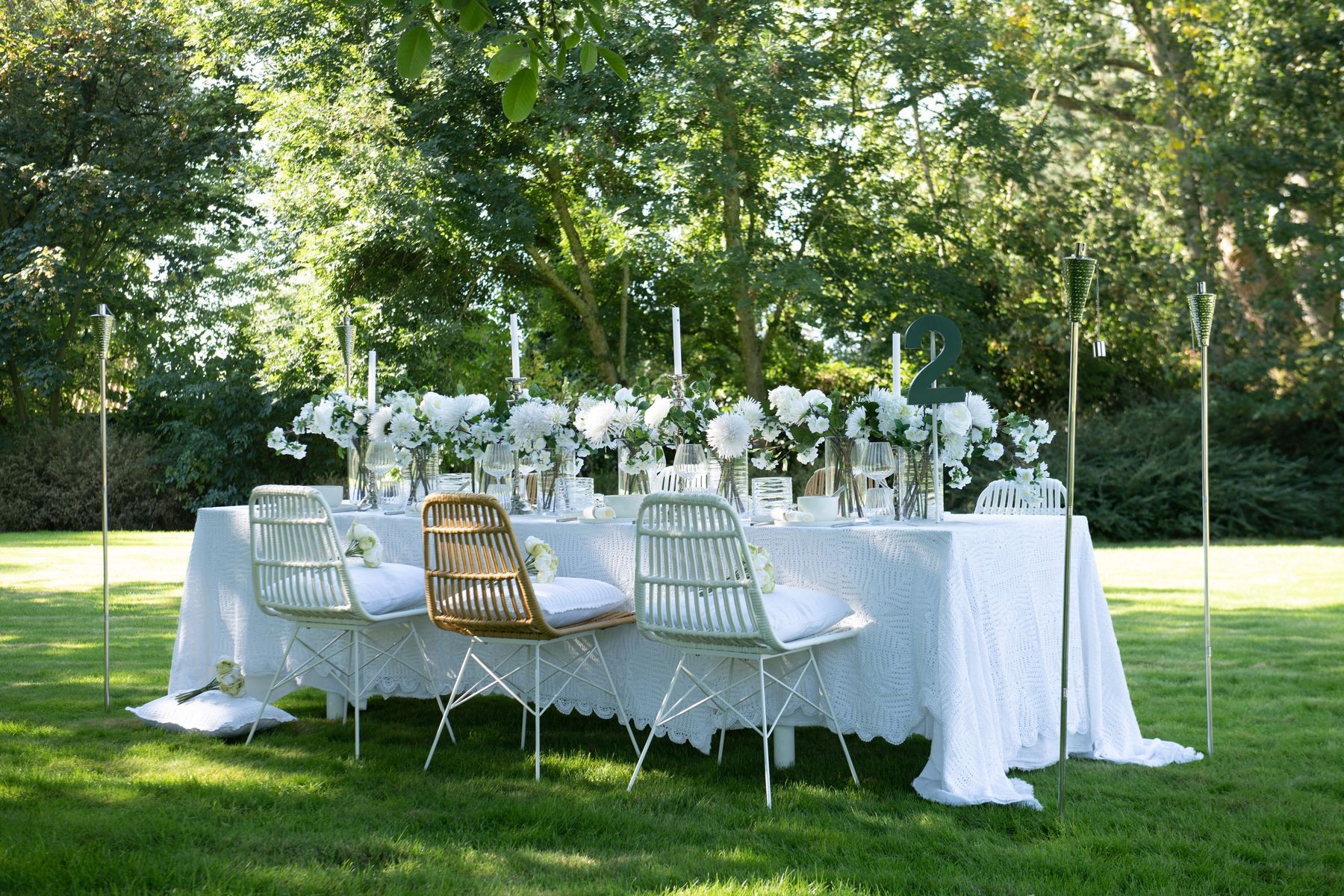 Bílý bavlněný polštář s krajkou Lace white - 43*10*43cm