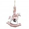 Bílo-růžová závěsná dekorace Louskáček na houpacím koni - 6*3*9 cm Barva: bílá, růžováMateriál: PolyresinHmotnost: 0,04 kg