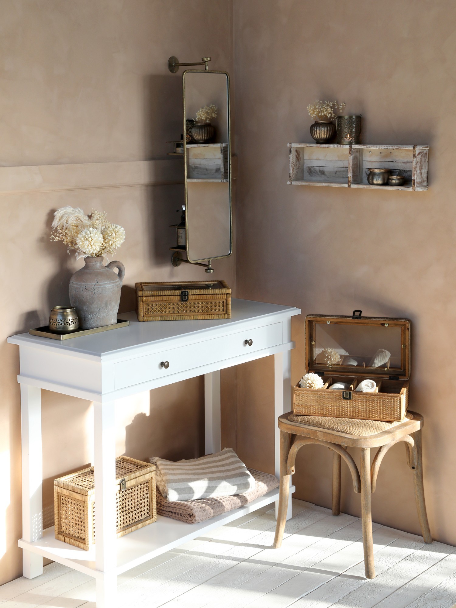 Přírodní dřevěná stolička s ratanovým výpletem Old French stool - 42*42*46 cm 