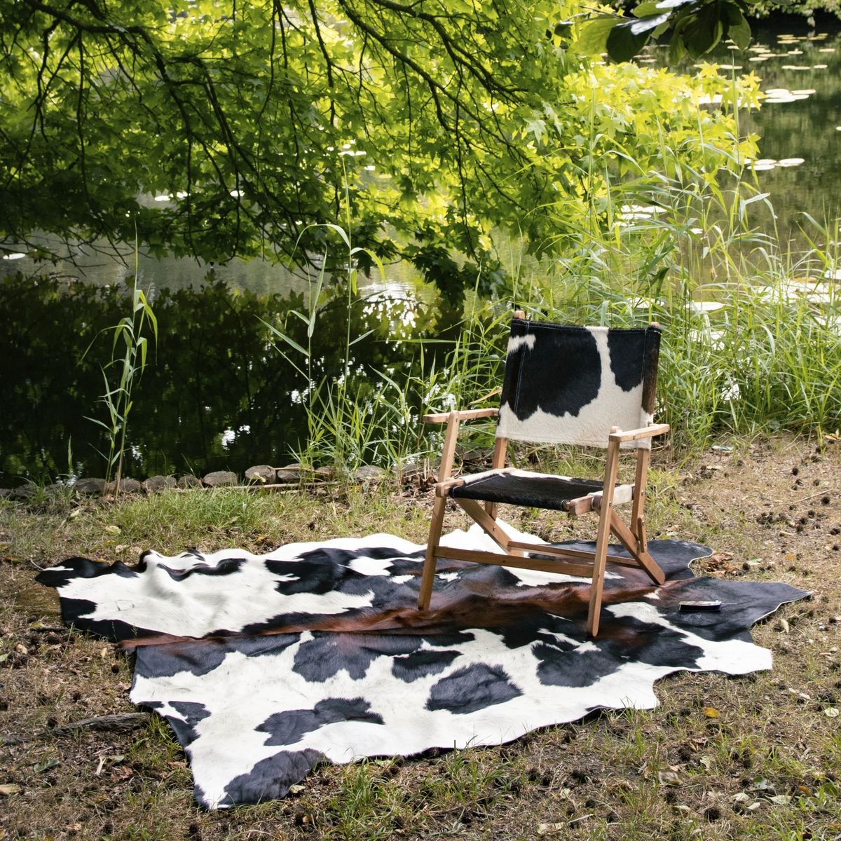 3 barevný koberec hovězí kůže Bos Taurus bílá, černá, hnědá - 180*250*0,3cm