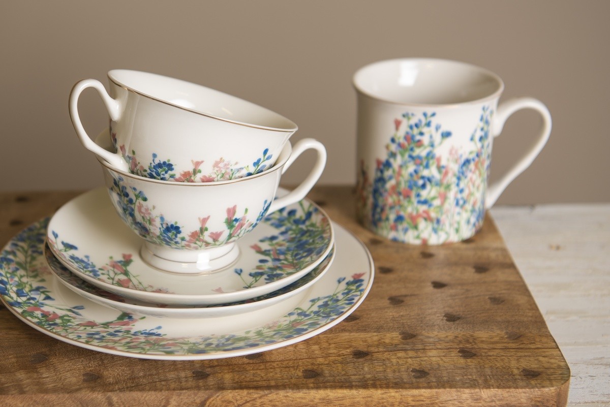 Porcelánový hrnek a květy Floweries - 12*9*9 cm / 330 ml