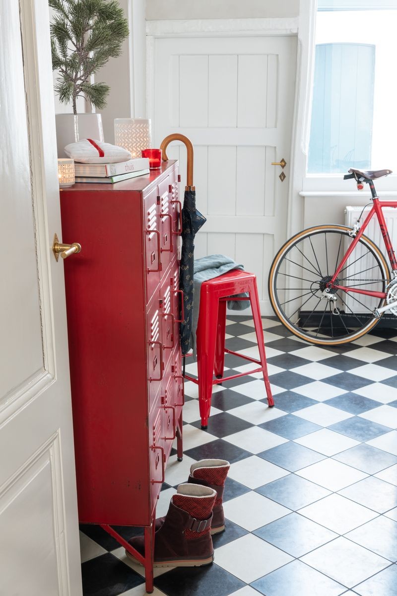 Červená antik kovová komoda s 9ti boxy na nožičkách Matal red - 86*41*114cm