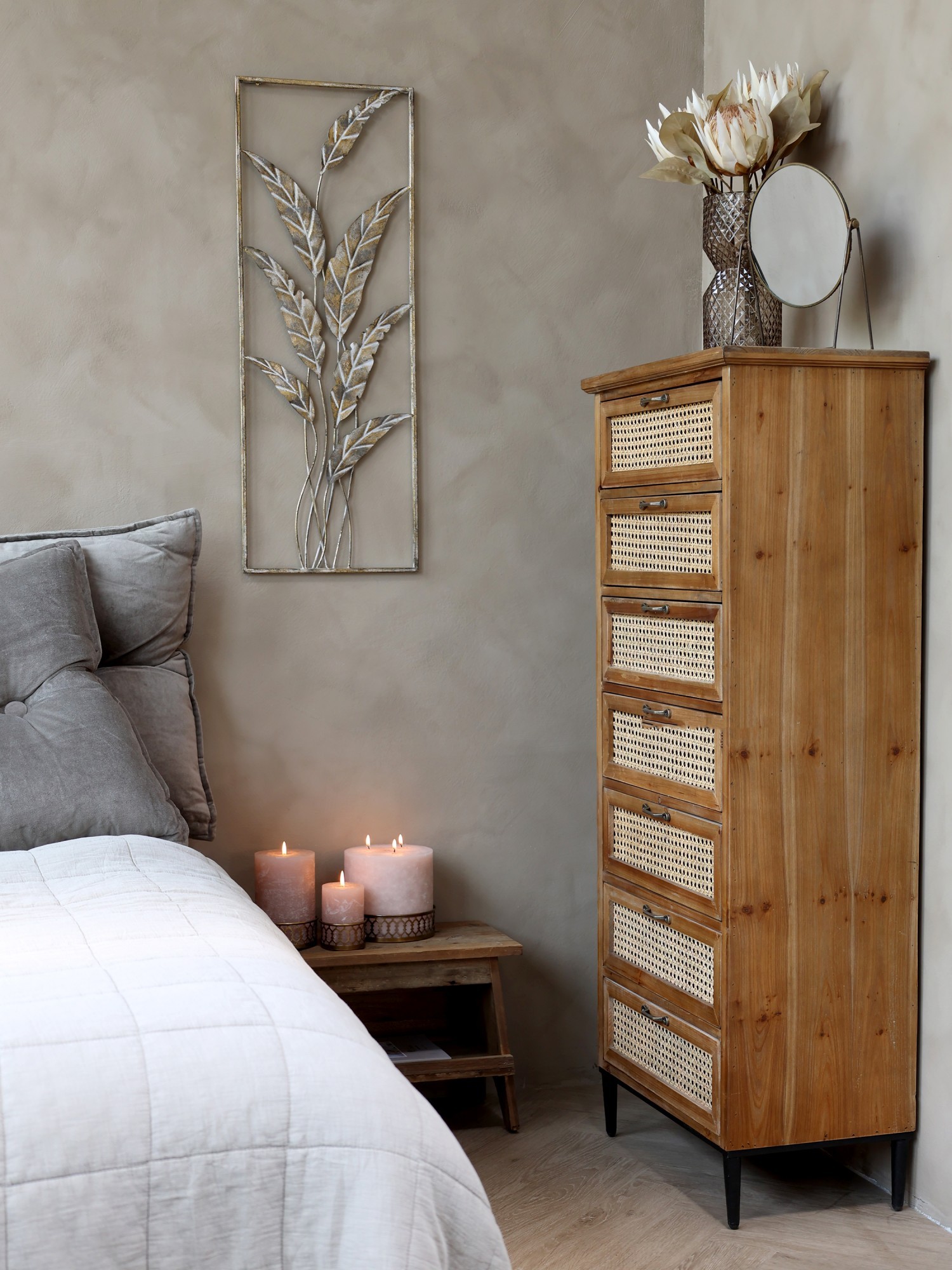 Hnědá antik dřevěná komoda se šuplíky a výpletem French wicker - 54*32*125cm