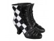 Dekorace socha černá dámská bota se šachovnicí - 15*12*15 cm