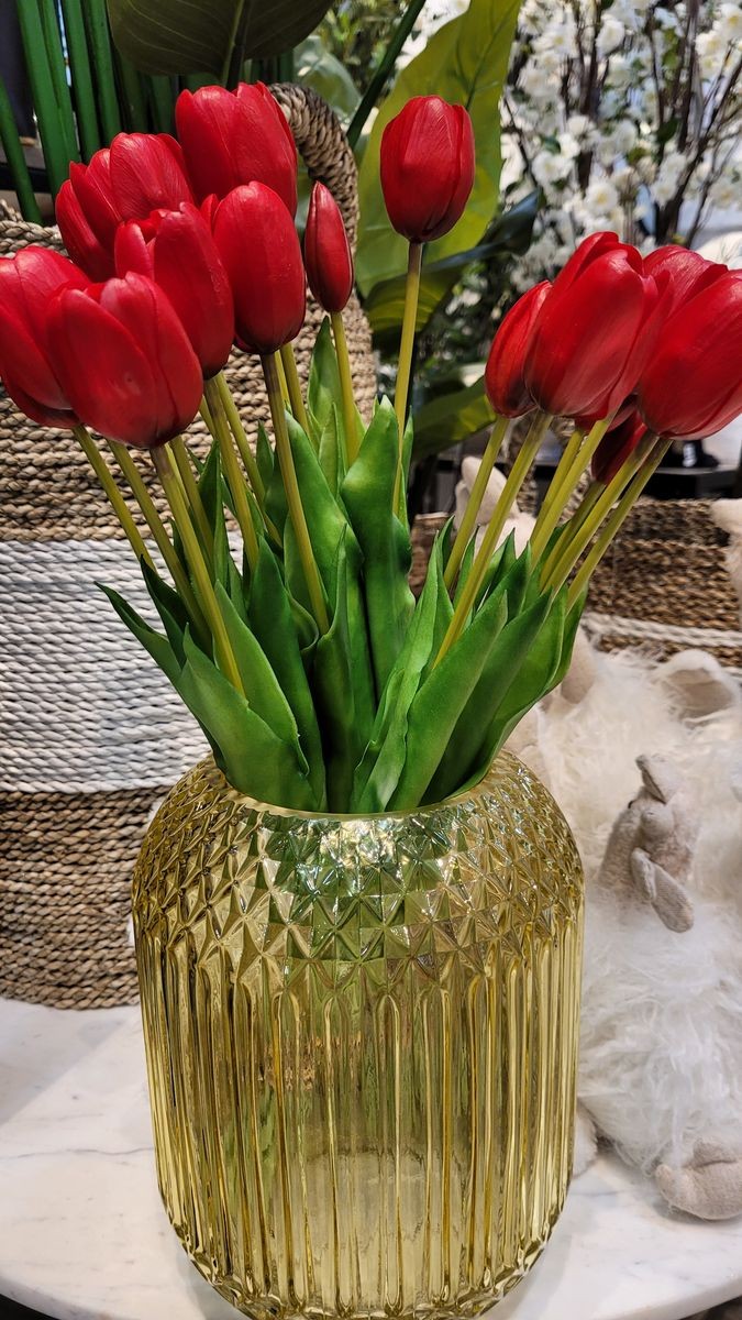 Kytice 7ks červených realistických tulipánů - 45cm