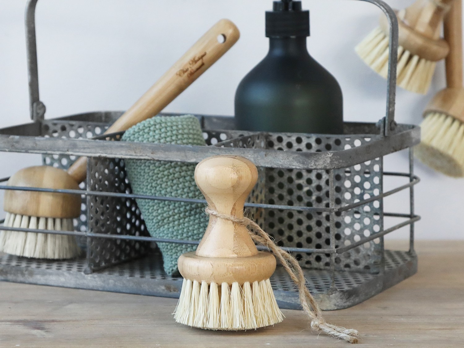 Dřevěný kartáč na mytí zeleniny Vegetable Brush - 6*9cm