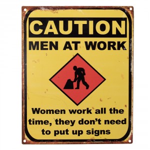 Žlutá antik nástěnná kovová cedule Caution, Men At Work - 20*1*25 cm
