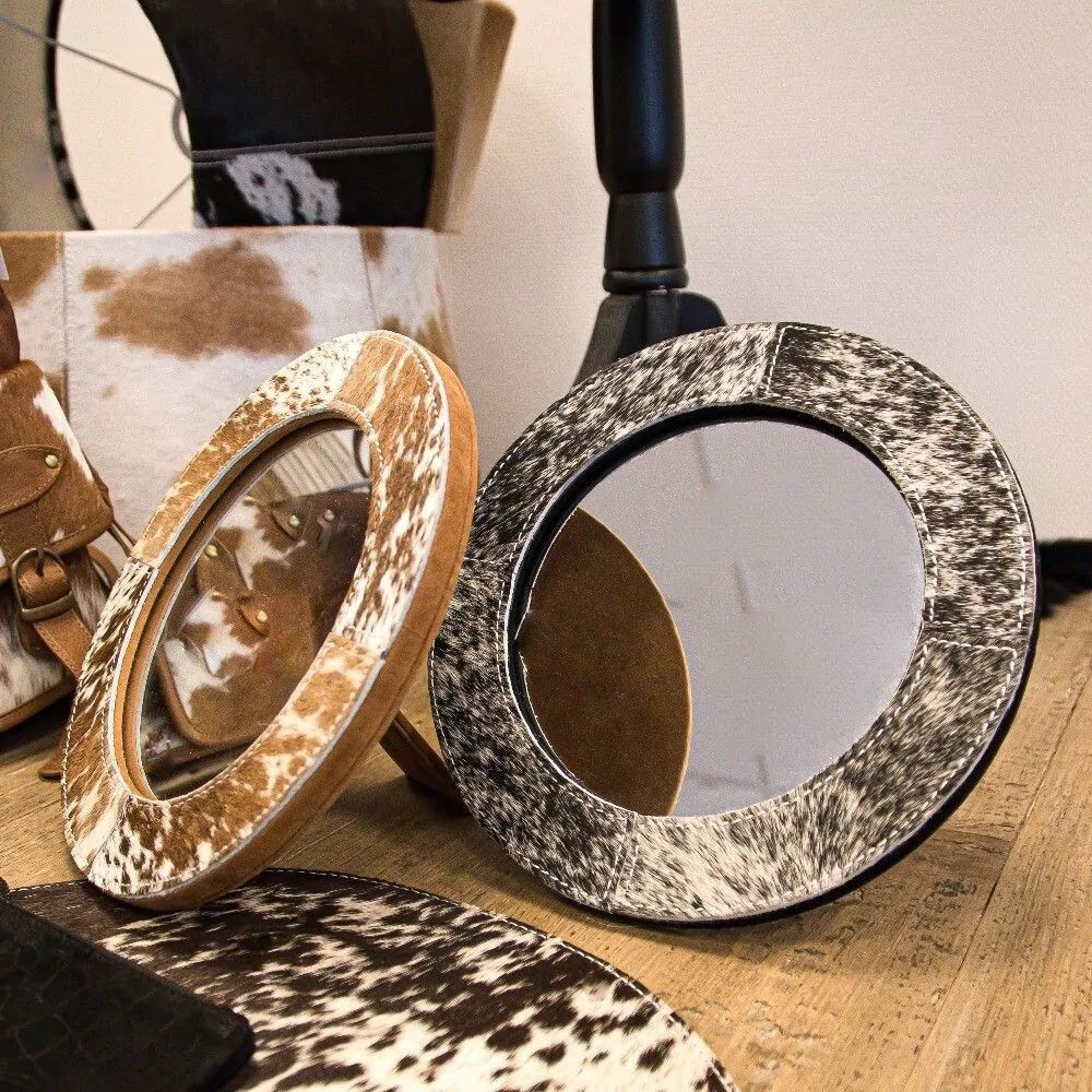 Zrcátko Mina s opěrkou a lemováním z hovězí kůže hnědo bílé- 25*25cm
