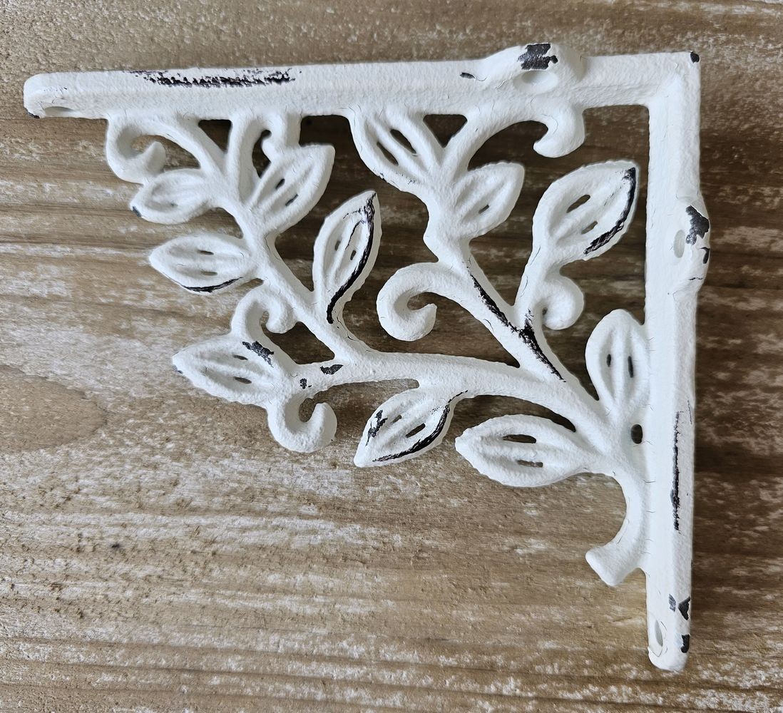 Krémová litinová konzole s lístky - 14*2*12cm