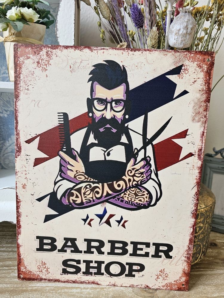 Béžová antik nástěnná kovová cedule Barber Shop - 25*33 cm