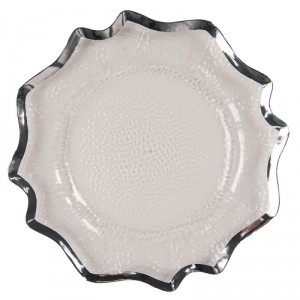 Transparentní servírovací talíř s vlnitým stříbrným okrajem - Ø 33*1 cm