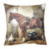 Sametový povlak na polštář s koněm ve stáji Horse - 45*45 cm Barva: multiMateriál: 100% polyesterHmotnost: 0,12 kg