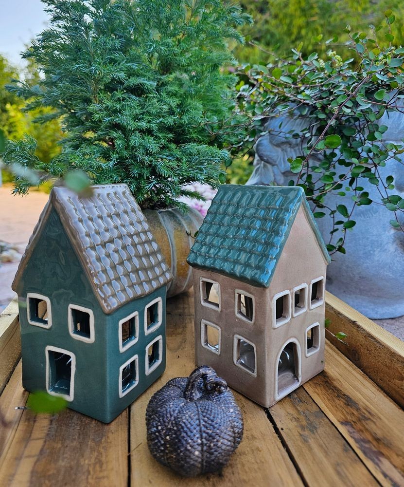 Zelený porcelánový domek svícen na čajovou svíčku Christmas House - 9*8*15 cm