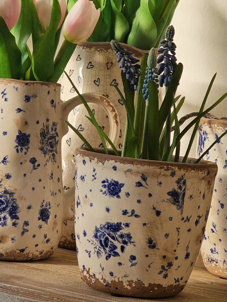 Béžový keramický obal na květináč s modrými růžemi Blue Rose S - Ø 13*12 cm