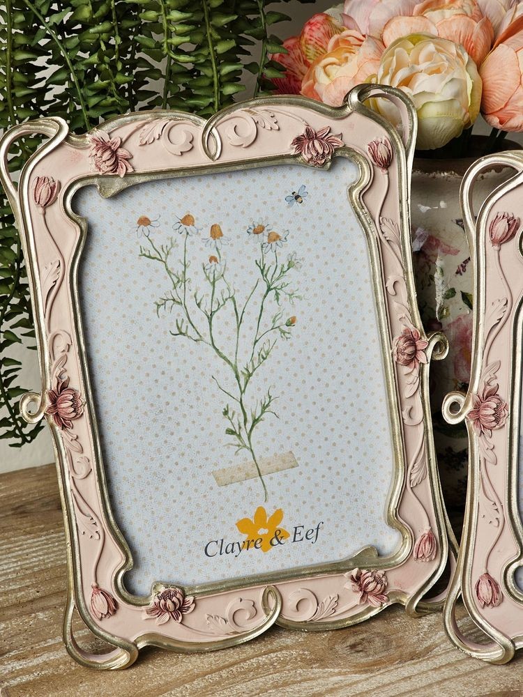 Pastelově růžový fotorámeček se zdobením a květy - 19*2*24 cm / 13*18 cm
