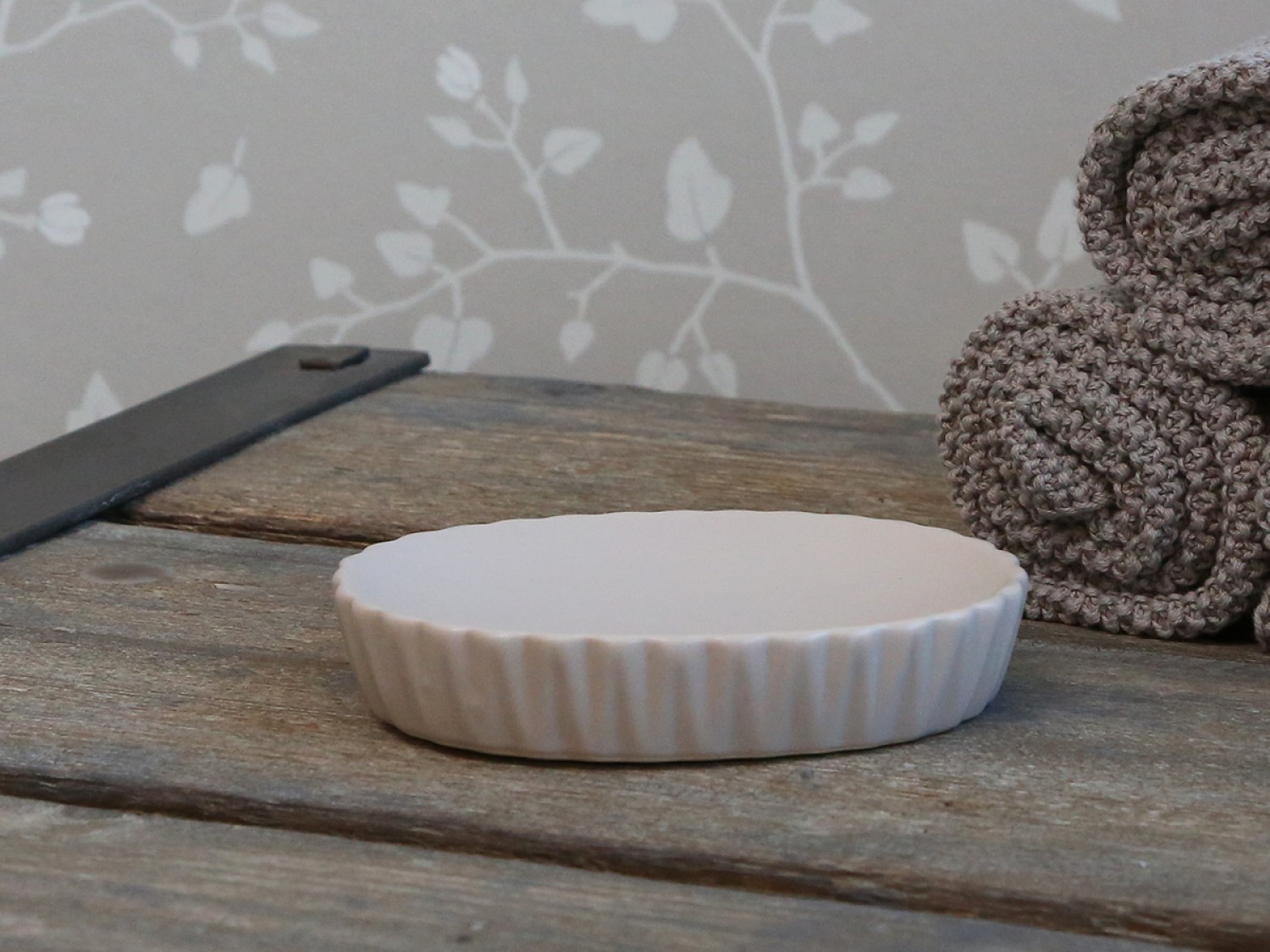 Latté porcelánová miska na mýdlo Diamond - 13*9*2.5 cm