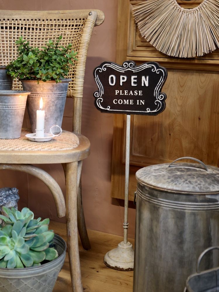 Černo-béžová antik litinová cedule Open/ Closed na noze – 25*15*70 cm