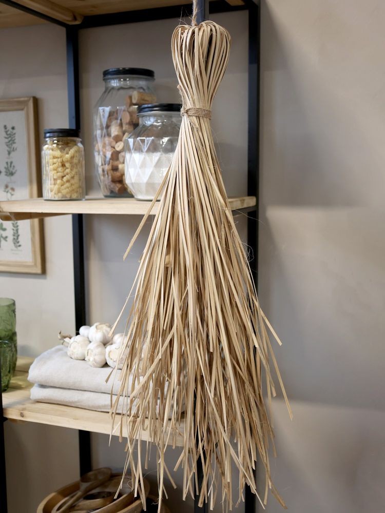 Nástěnná dekorace z palmových listů na provázku - 15*75 cm
