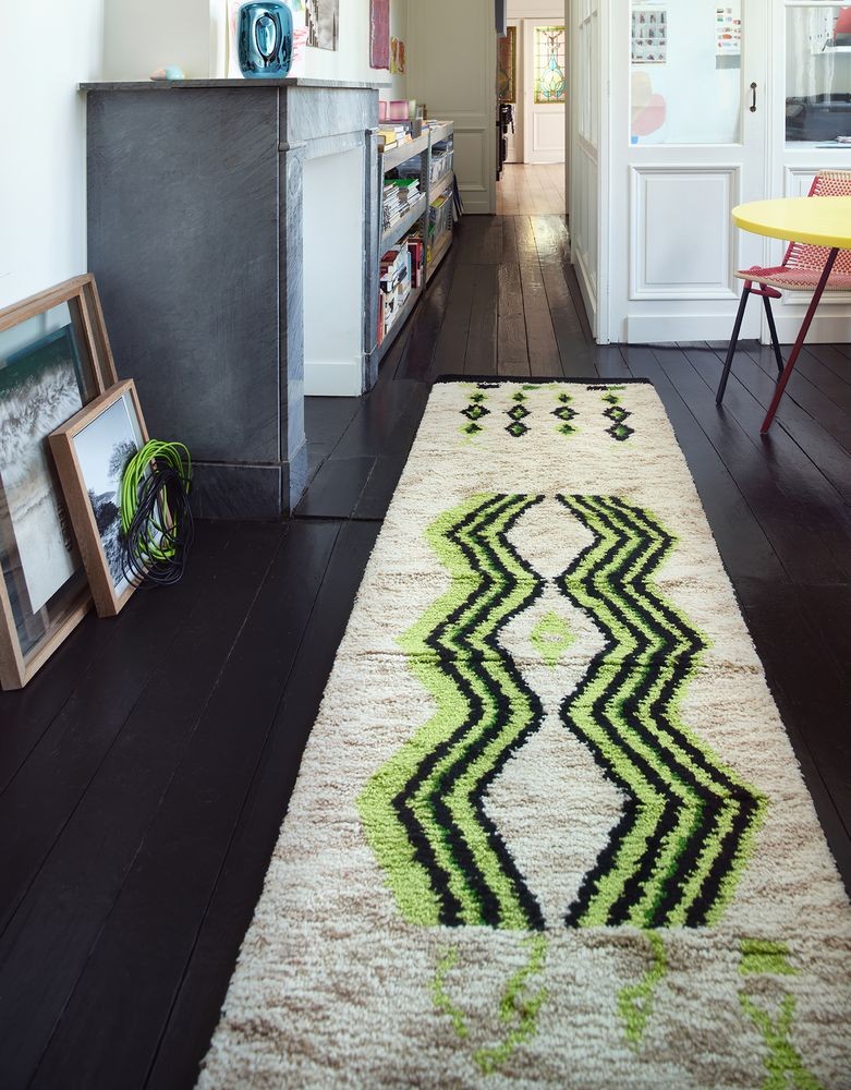 Béžový ručně vázaný vlněný běhoun se vzorem Neon - 80*370 cm