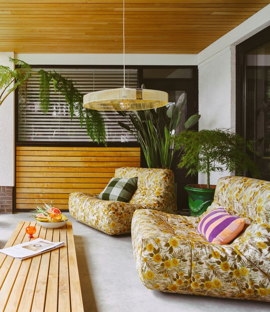 Béžová pěnová lenoška se žlutými květy Lazy Lounge - 105*105*75 cm 
