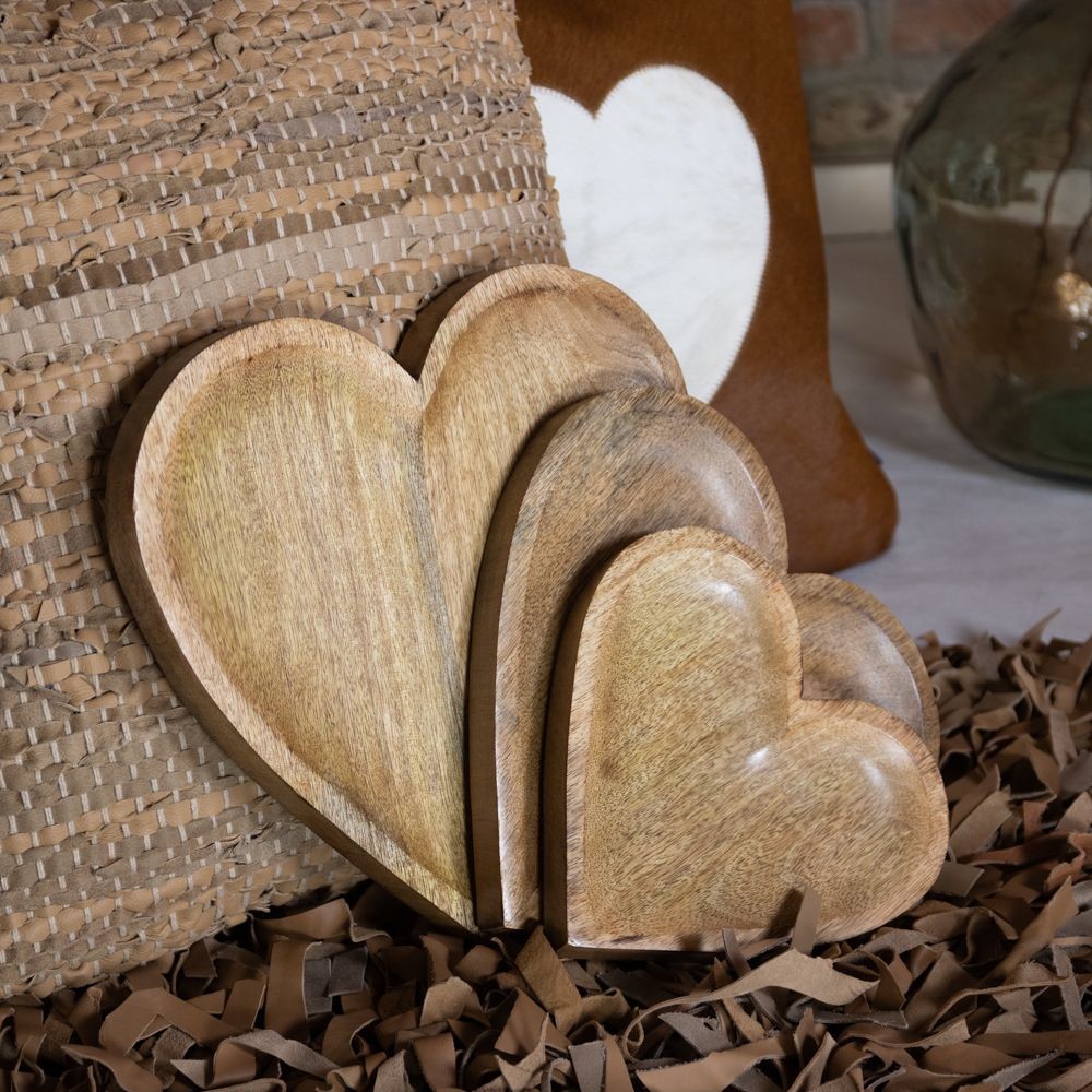 Miska ve tvaru srdce z mangového dřeva Mango Heart XL - 30*30*2,5 cm