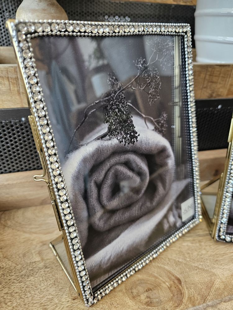 Zlatý kovový fotorámeček s kamínky Jewel L - 15*20 cm