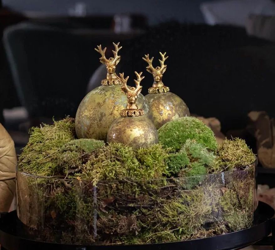 Zlato-zelená antik skleněná vánoční koule s jelenem Deer - Ø 8* 14 cm