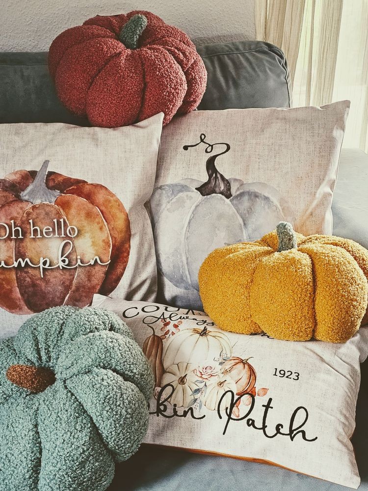 Růžový dekorační polštář ve tvaru dýně Pumpkin - Ø 28*18 cm 