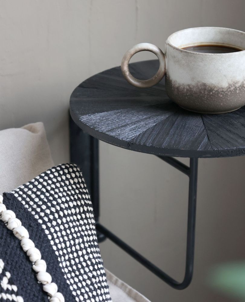 Černý antik dřevěný kulatý nástěnný stůl Tin Wall Table - 30*40 cm