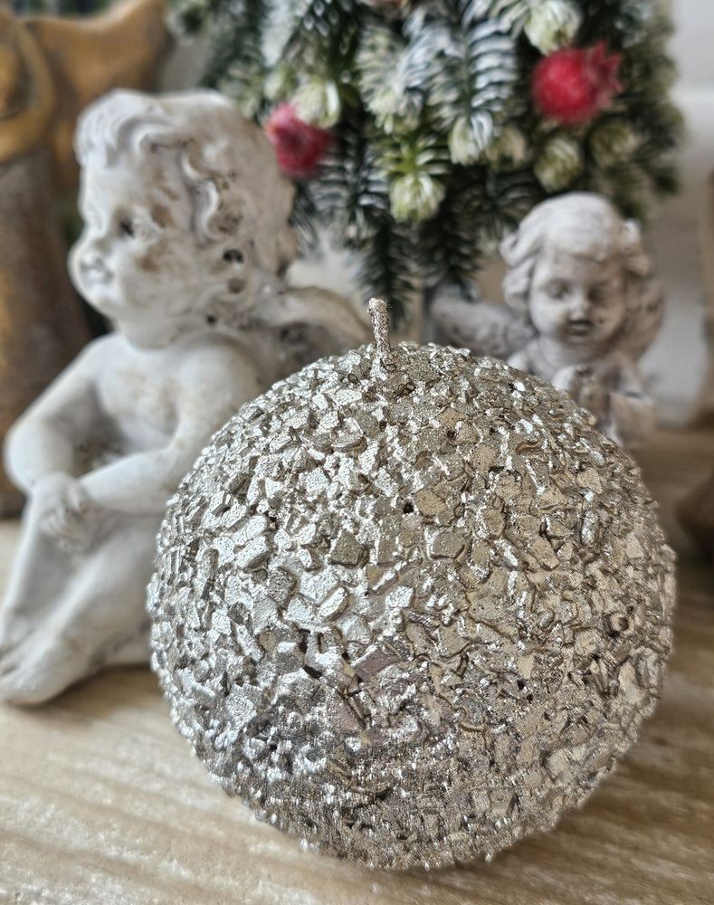 Champagne kulatá svíčka s glitry - Ø 8 cm / 15h