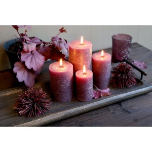 Fialová široká svíčka Macon Rustic plum - Ø 5*8cm/ 16h