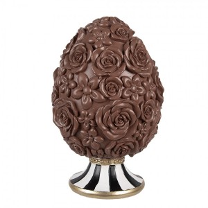 Dekorace čokoládové vejce s květy Egg na podstavci - Ø 11*17 cm