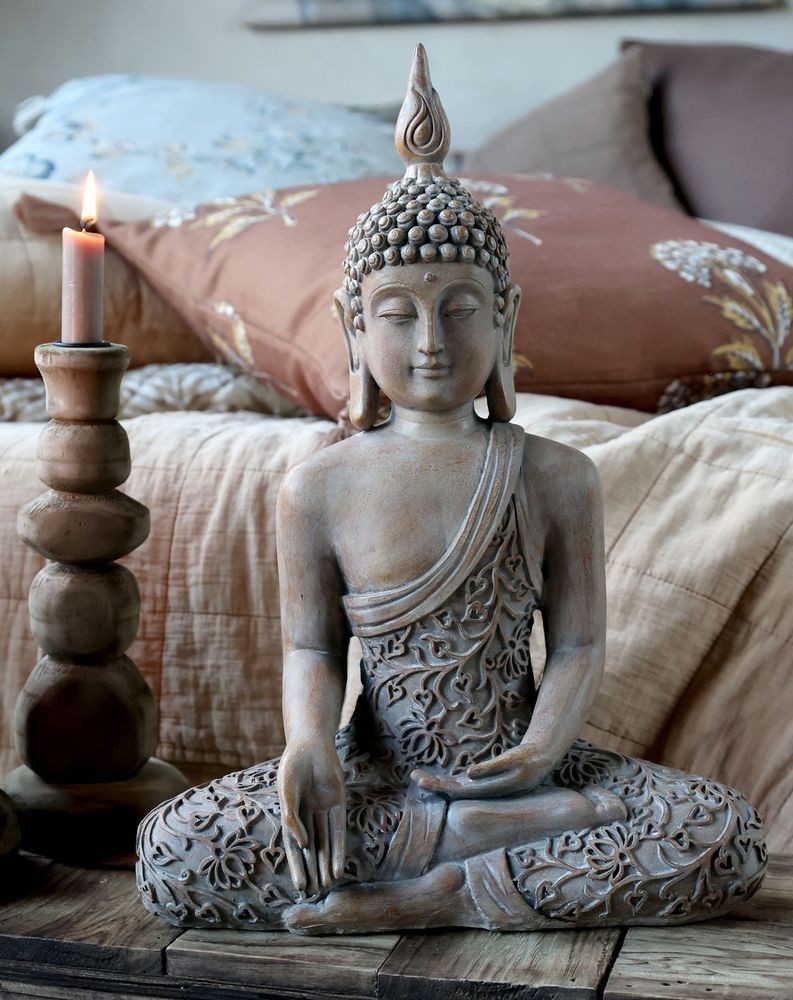 Béžová antik dekorace sedící Buddha - 30*16*41 cm