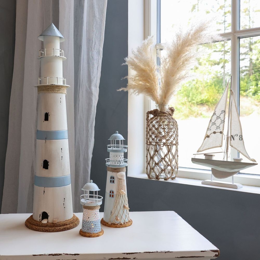 Bílo-modrá kovová dekorace maják s Led Lighthouse - Ø 10*28 cm