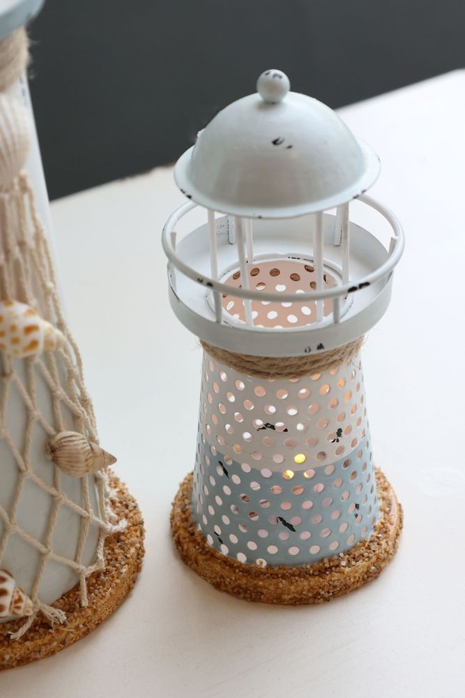 Bílo-modrá kovová dekorace maják s Led Lighthouse - Ø 6,5*15 cm