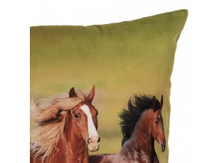 Zelený povlak na polštář s běžícími koňmi na louce - 45*45 cm