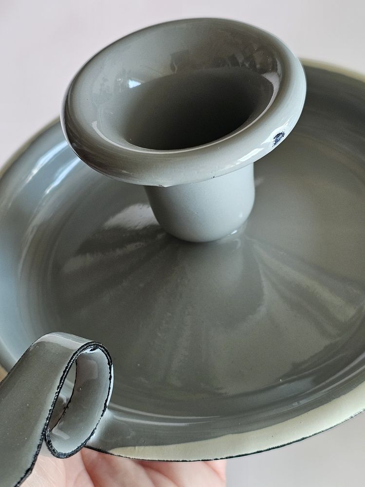 Šedý smaltovaný svícen Grey dot - Ø 13*6cm