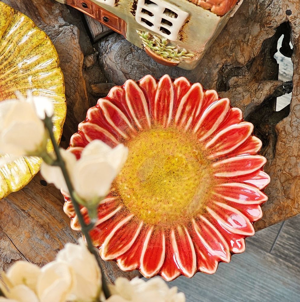 Dekorační keramický talířek ve tvaru květu Retro Uniq - Ø 14*3 cm