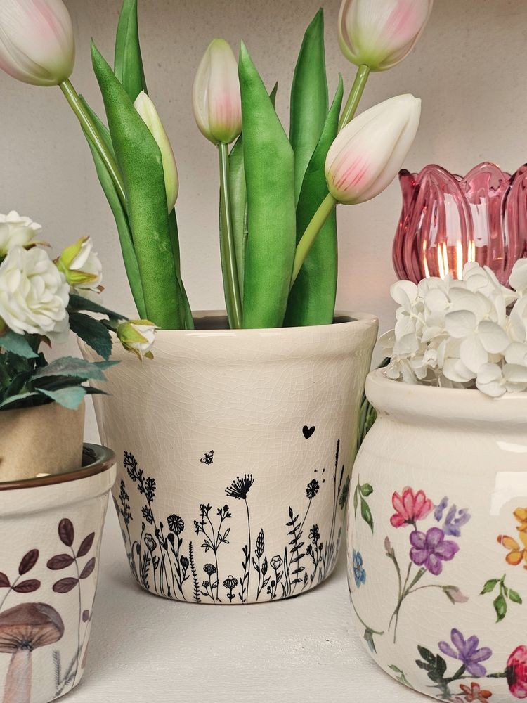 Béžový keramický obal na květináč s lučními květy Flora And Fauna S - Ø 12*11cm