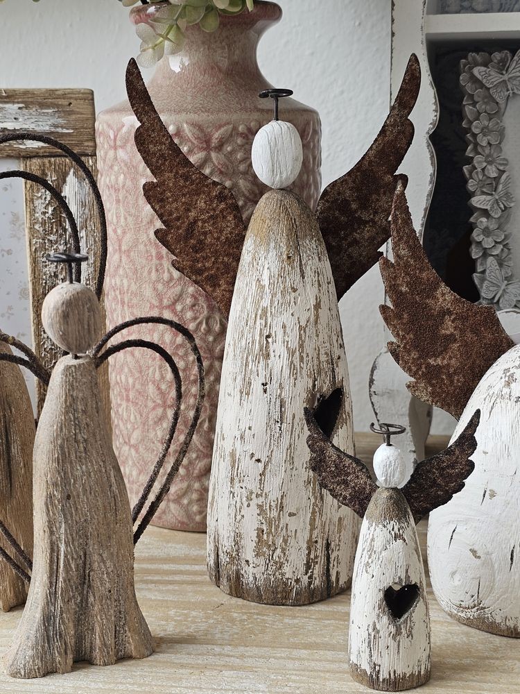 Dekorace dřevěná figurka anděl se srdíčkem Angel Rustic L - 14*5*26 cm
