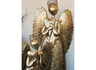 Zlatá antik kovová dekorace anděl v životní velikosti Christmas Angel - 74*31*204 cm