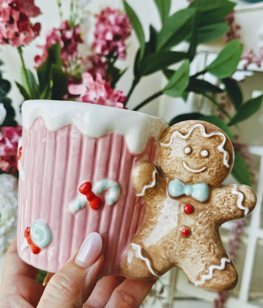 Růžový keramický hrnek s perníčkem Gingerbread - 15*10*10 cm / 350 ml