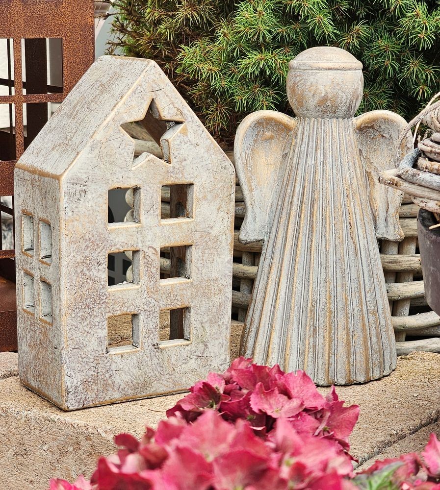 Zlatý antik cementový svícen domek House Gold - 11*11*29 cm